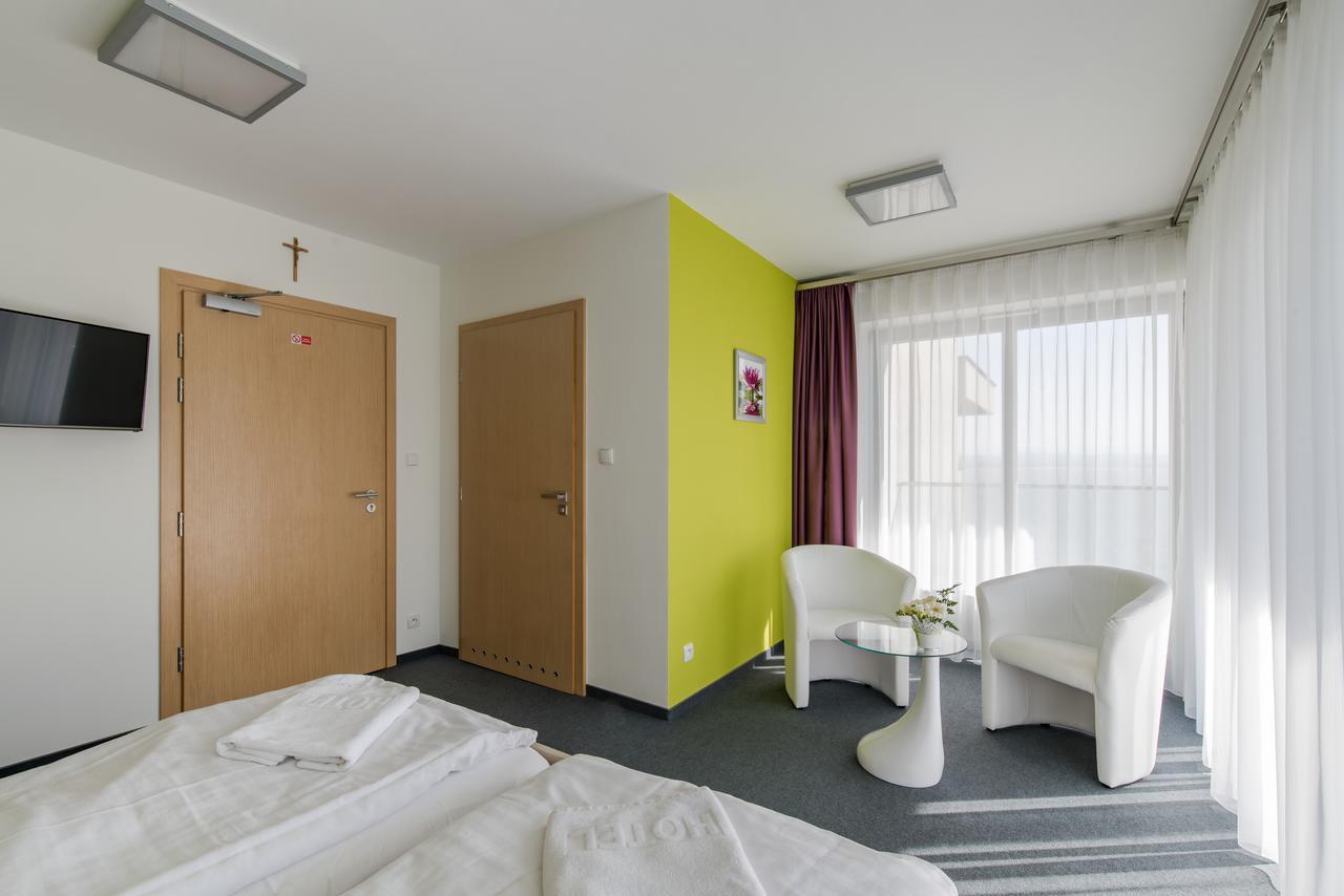 Hotel Osrodek Wypoczynkowy Rybak Nysa Exterior foto