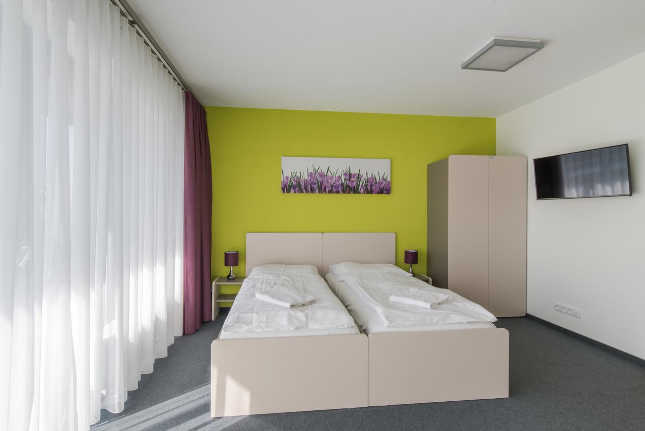 Hotel Osrodek Wypoczynkowy Rybak Nysa Exterior foto