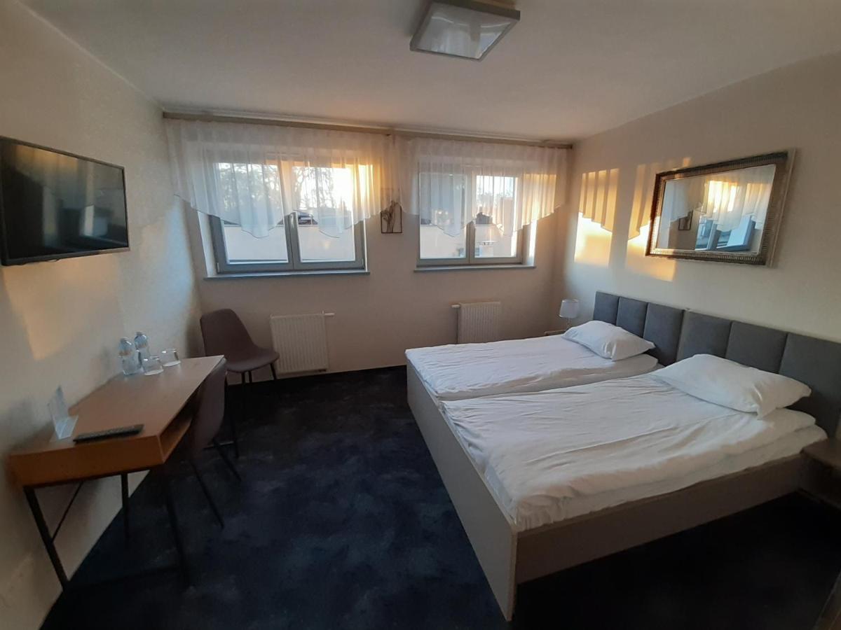 Hotel Osrodek Wypoczynkowy Rybak Nysa Exterior foto